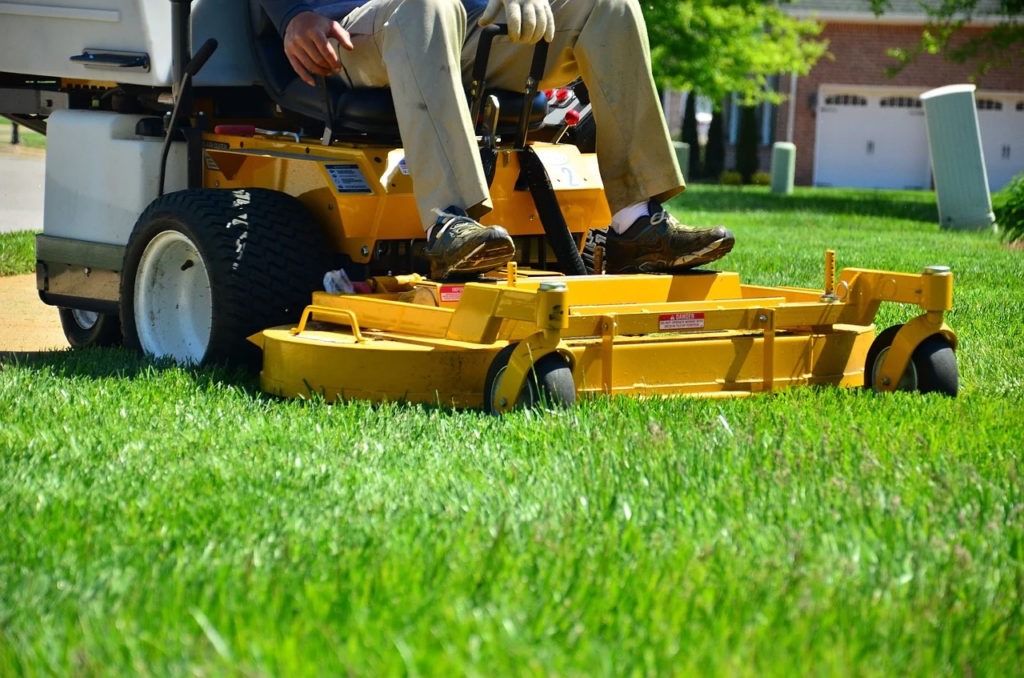 Business Insurance for Lawn Services in Florida  